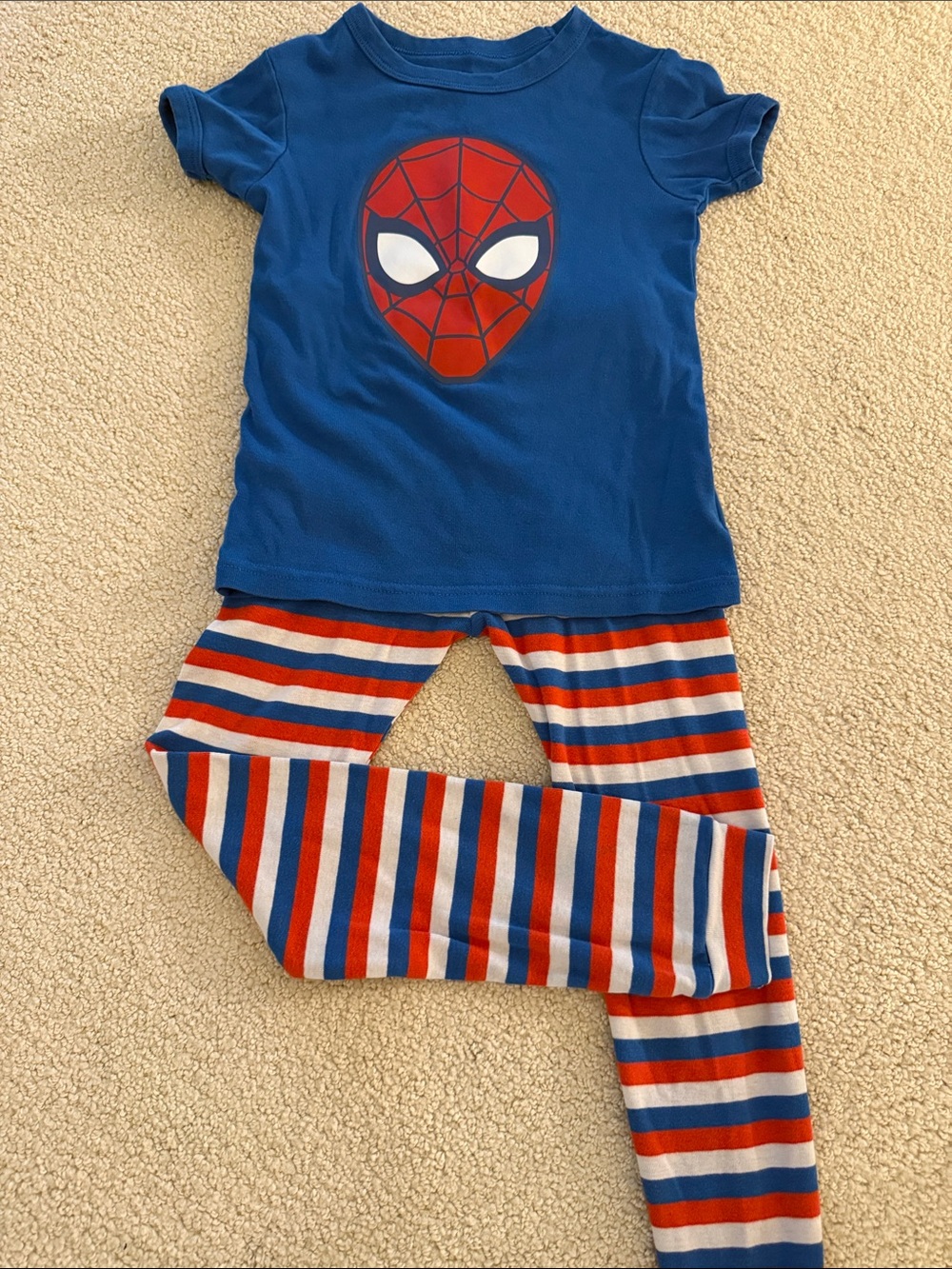 GAP Kids Marvel Spiderman Fitted Pajamas 6